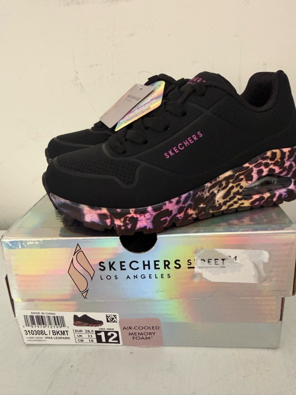 SKECHERS Uno Gen-Viva Leopard Skechers Girls size 12